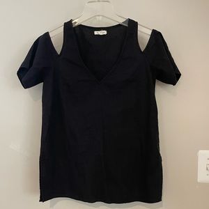 Black short sleeve cut out shoulder top